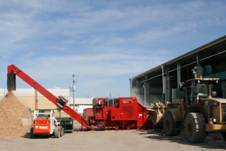 Rotochopper EC-266 Processing Sorted C & D.