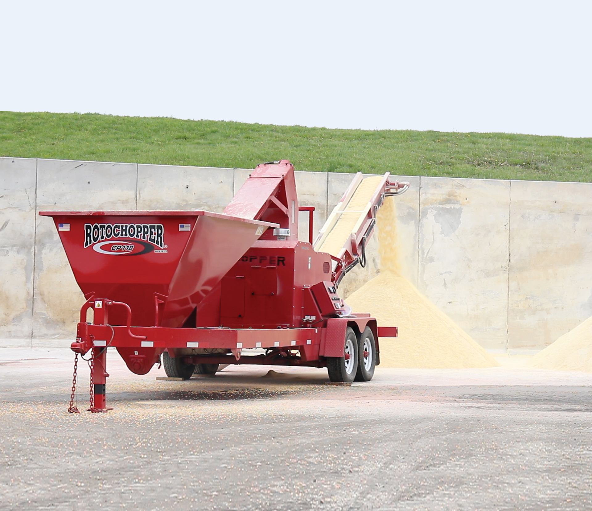 cp-118 corn grinder in bunker