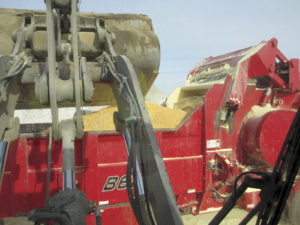 b66t loading corn