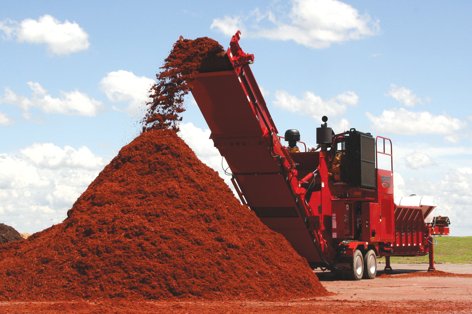 Rotochopper® Grinders for Wood Waste Disposal & Recycling
