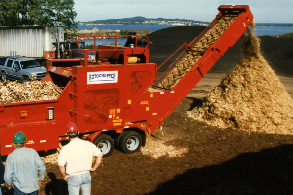 rotochopper early horizontal wood grinder