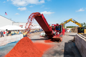 fp66 coloring red mulch demo day 2018