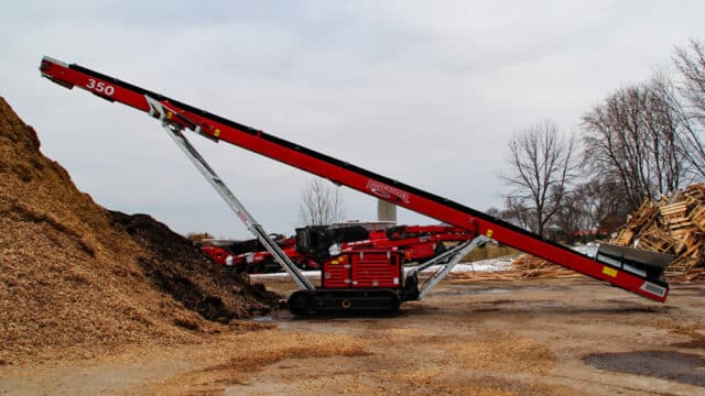 rotochopper 350 tracked stacking conveyor